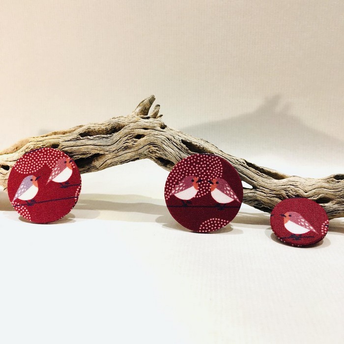 Broches oiseaux en carton et tissu