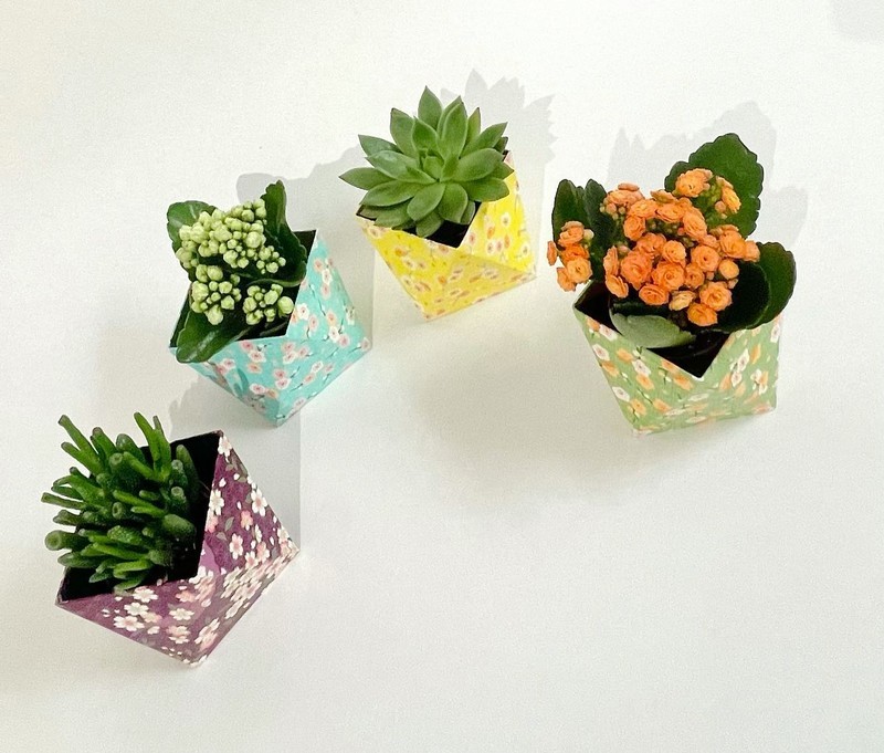 Cache-pots en carton recyclé et papiers japonais